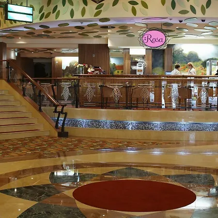 Park, & Entertainment 4*