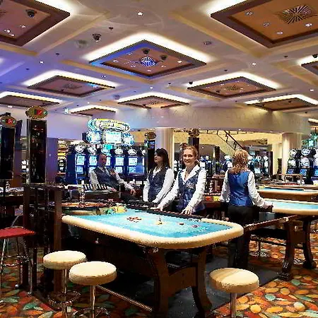 Park, & Entertainment Otel 4*