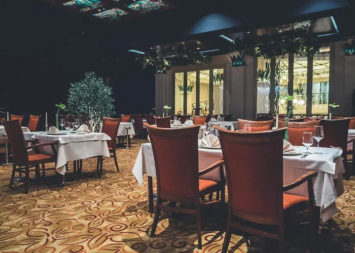 Park, & Entertainment Otel