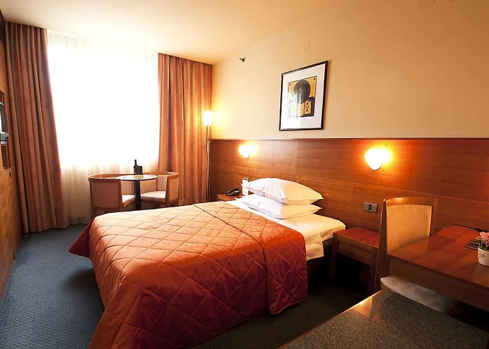 Park, & Entertainment Hotel