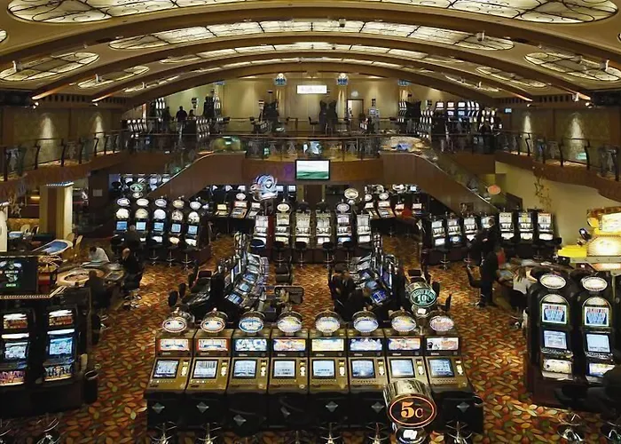 Park, & Entertainment מלון