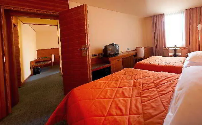 Hotel Park, & Entertainment