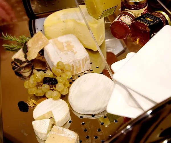 Park, & Entertainment מלון